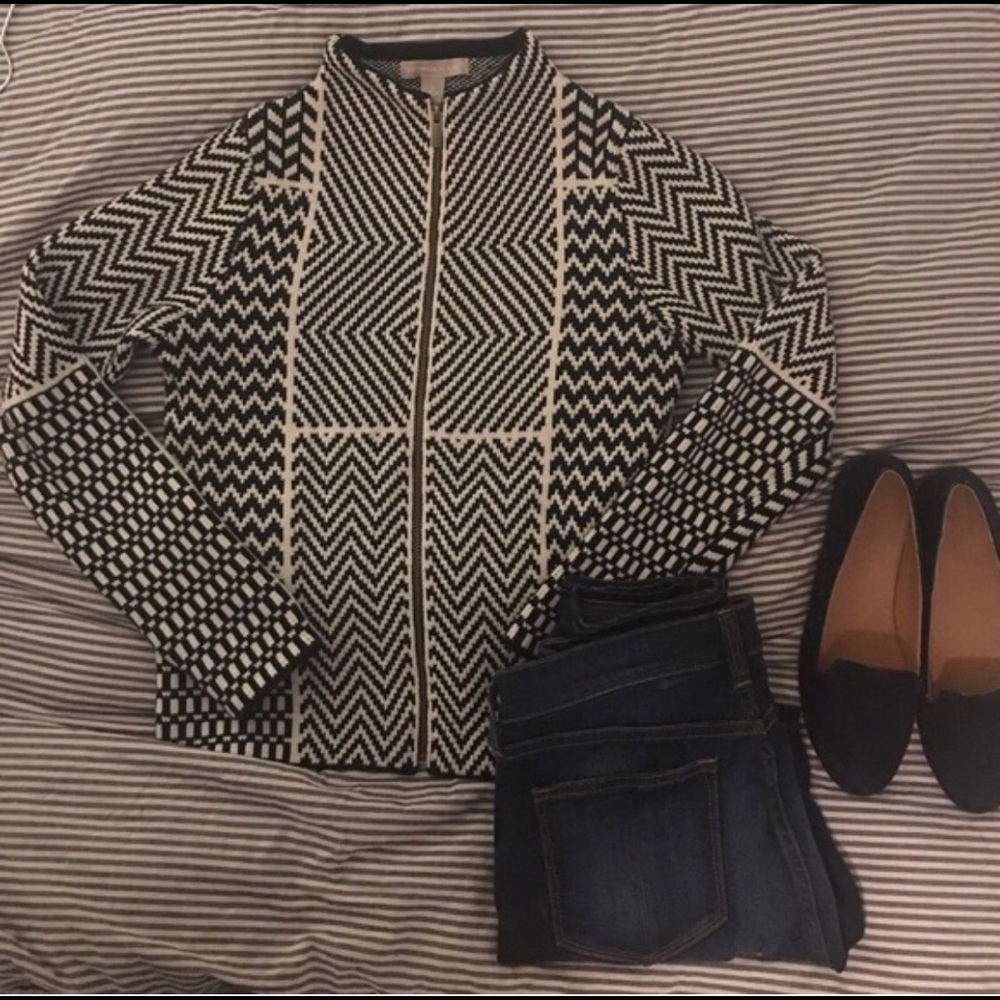 Banana Republic Sweater; zebra stripes 🦓